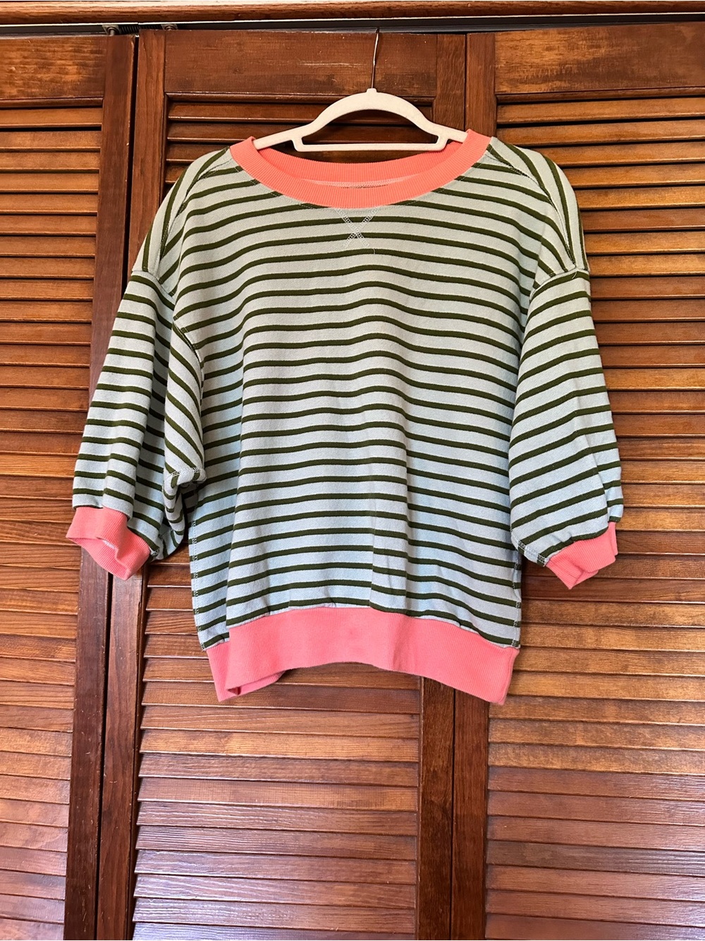 Pilcro for Anthropologie Niki Bubble Sleeve Sweatshirt Green and Coral size XS - Picture 6 of 12